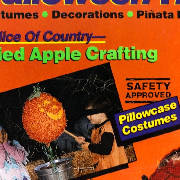 HALLOWEEN HOW-TO'S - CRAFTS CROSS STITCHER MAGAZINE, OCTOBER 1989 - Picture 3 of 9